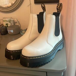White Platform Chelsea’s NWOT